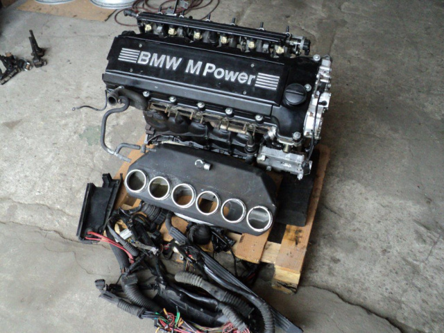 Двигатель BMW M3 E36 3.0 24V S50B30 286KM поврежденный