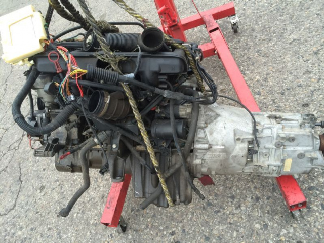 Двигатель bmw 330i e46 231koni uszkodzonyb