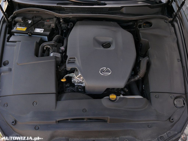 LEXUS IS 220D 2006г. двигатель голый пробег 177 тыс.
