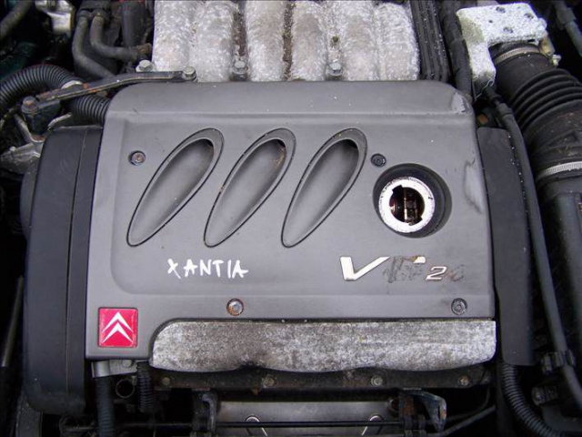 Двигатель 3.0 V6 24V CITROEN XANTIA XM XFZ (ES9J4)