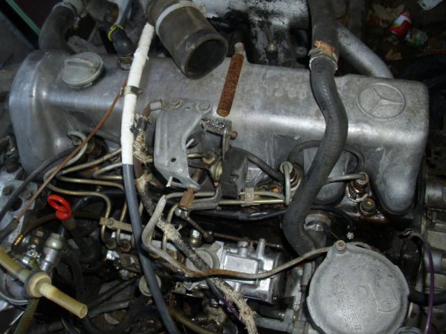 Двигатель i коробка передач mercedes 123 3.0D /UAZ
