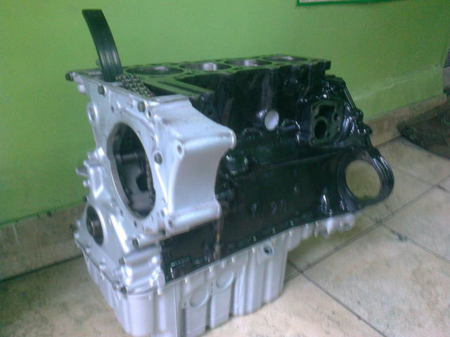 Двигатель шортблок (блок) MERC VITO SPRINTER 2.3 D / TD