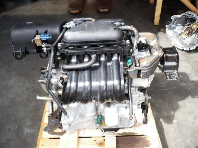 Двигатель Nissan Micra K12 1.0 16V CR10 2003г.