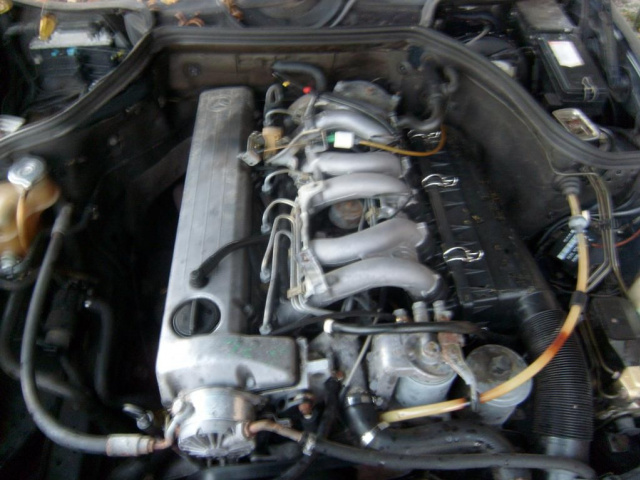MB 124 300 D двигатель z насос wtryskowa w машине