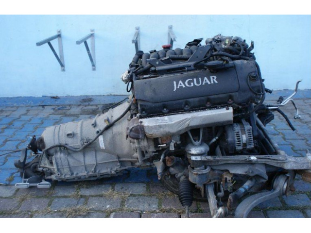 Двигатель AJ33 3.5 V8 JAGUAR XJ XJ8 X350 03-09 258KM
