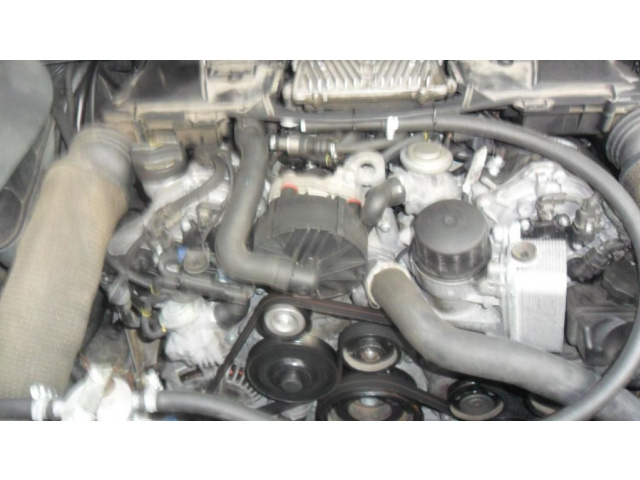 Mercedes класса R - двигатель бензин 3, 5l -272km