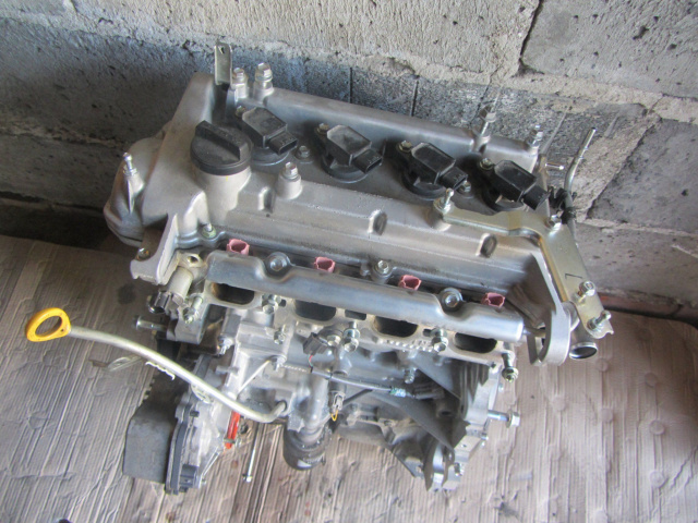 Двигатель TOYOTA YARIS III HYBRYDA 2015r модель 14-16r