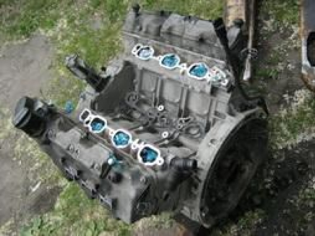 Mercedes W203 двигатель 2.6 V6 C240 бензин гаранти.