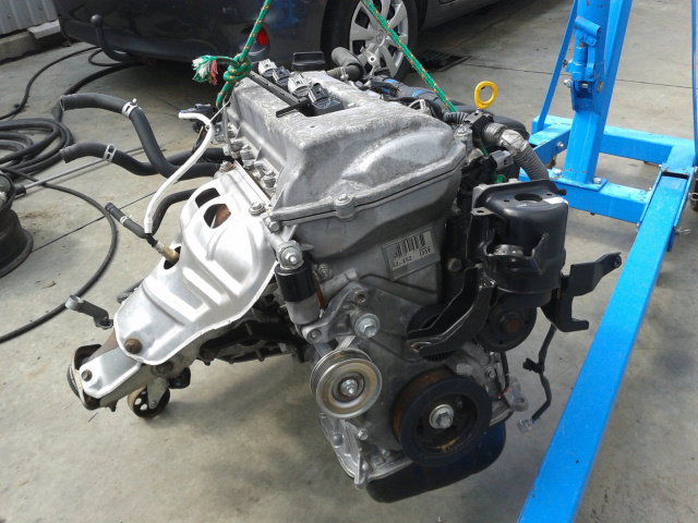 Toyota Auris- двигатель 1.4 бензин 4ZZ-E52