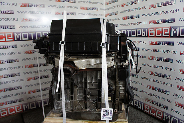 Двигатель вид с боку PEUGEOT LFZ (XU7JP) 8V