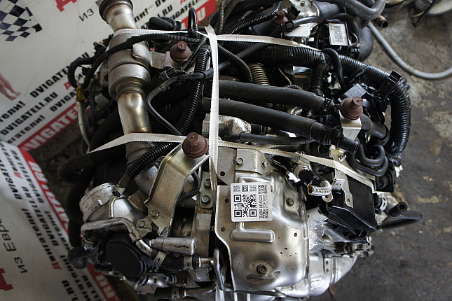 Фотография контрактного двигателя сверху Nissan V9X