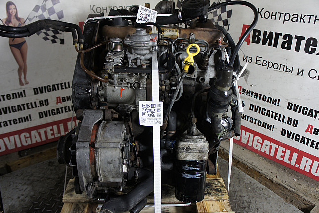 Двигатель вид с боку VW RA
