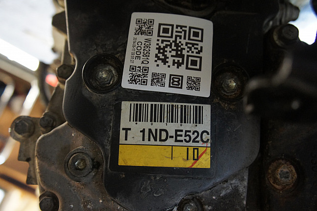 Номер двигателя и фотография площадки TOYOTA 1 ND-E52C