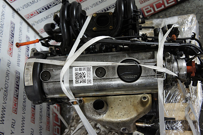 Фотография контрактного двигателя сверху VW AER
