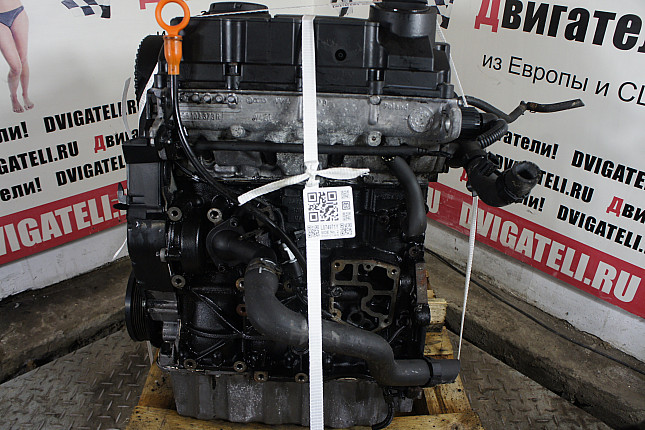 Двигатель вид с боку VW BRS