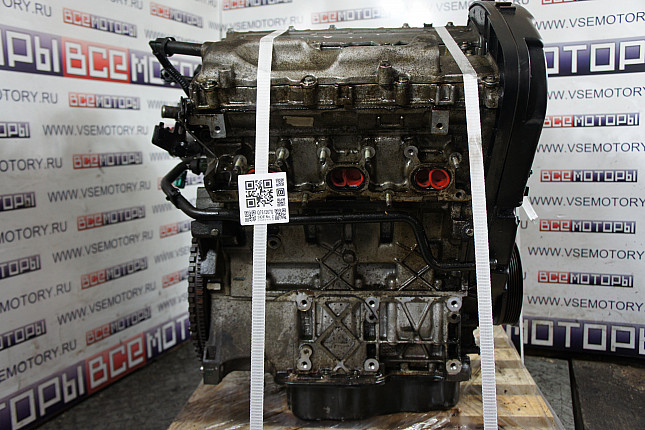 Двигатель вид с боку PEUGEOT ES 9 J4