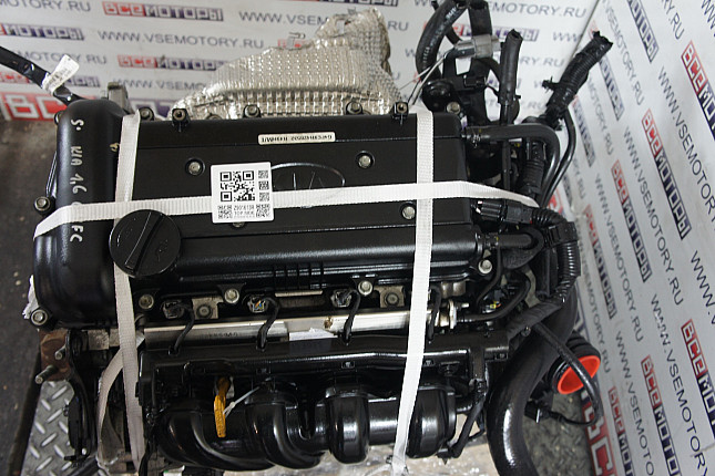 Фотография контрактного двигателя сверху KIA G4FC