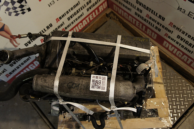 Фотография контрактного двигателя сверху Mercedes OM 601.940