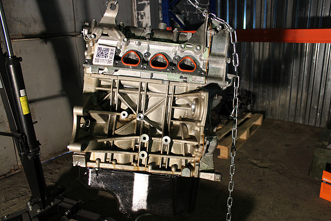 Контрактный двигатель VW CFNA