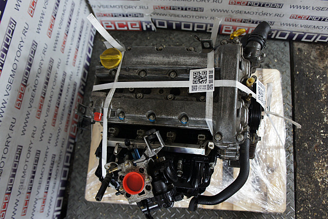Фотография контрактного двигателя сверху OPEL X 12 XE