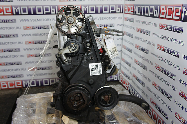 Двигатель вид с боку AUDI ABK