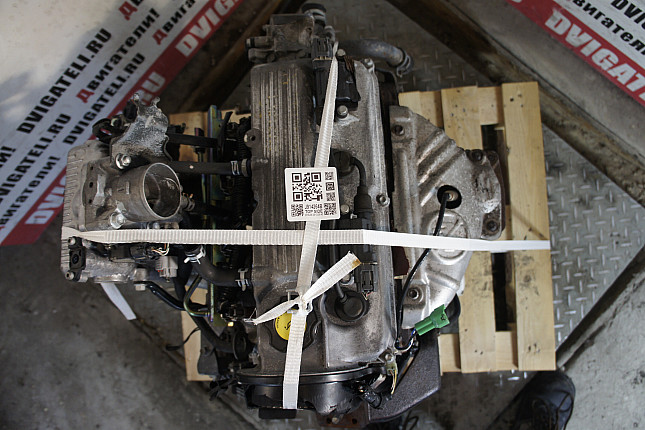Фотография контрактного двигателя сверху Suzuki G13BB