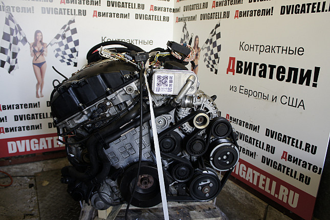 Двигатель вид с боку BMW N54 B30 A