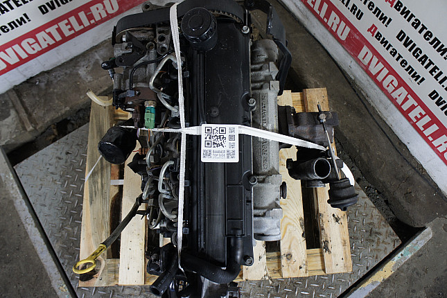 Фотография контрактного двигателя сверху Renault K9K 722
