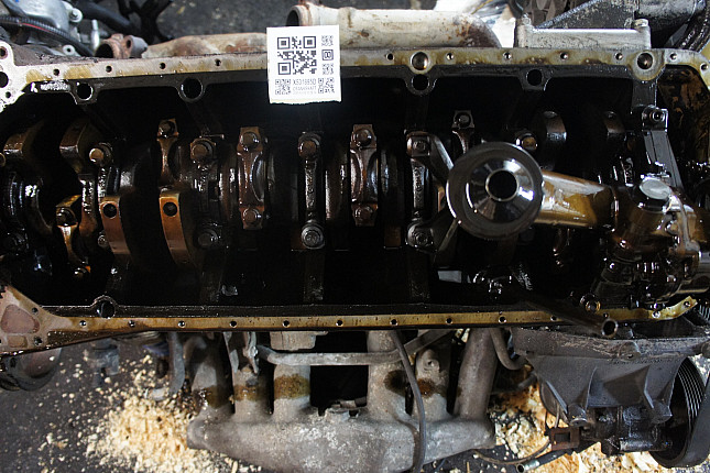 Фотография блока двигателя без поддона (коленвала) MERCEDES-BENZ M 103