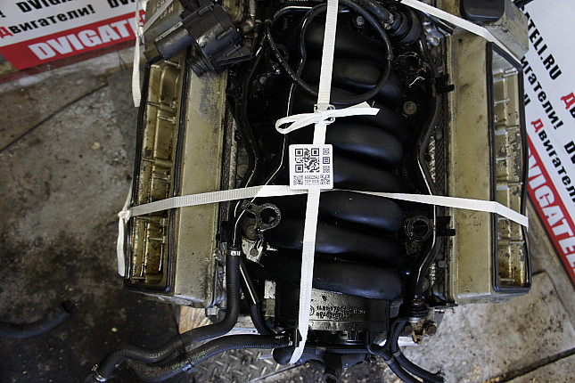 Фотография контрактного двигателя сверху BMW M62 B(35 8 S1)