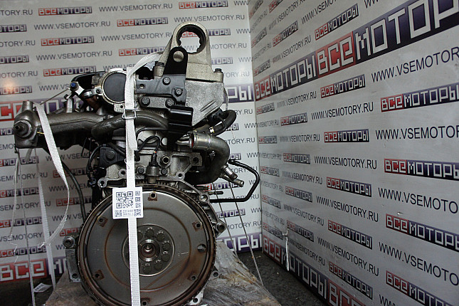 Двигатель вид с боку VOLVO B 5244 T3