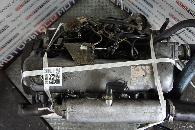 Фотография контрактного двигателя сверху MERCEDES-BENZ OM 616