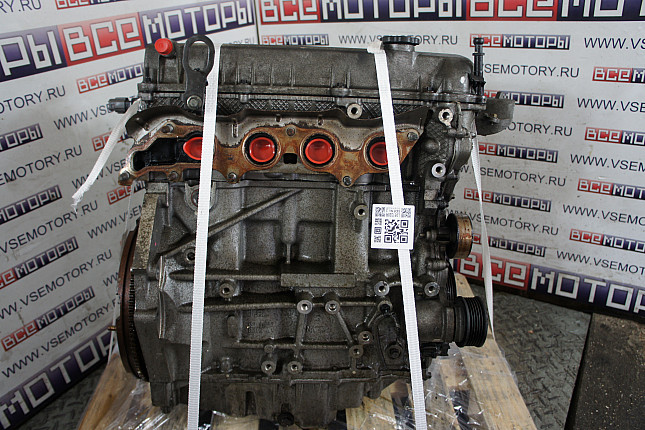 Двигатель вид с боку MAZDA L8