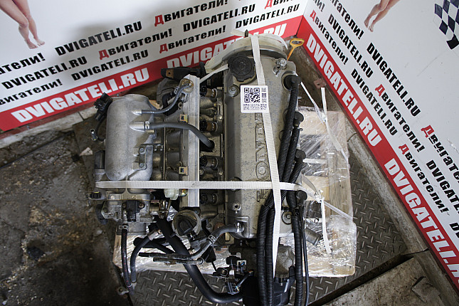 Фотография контрактного двигателя сверху Honda D15Z8