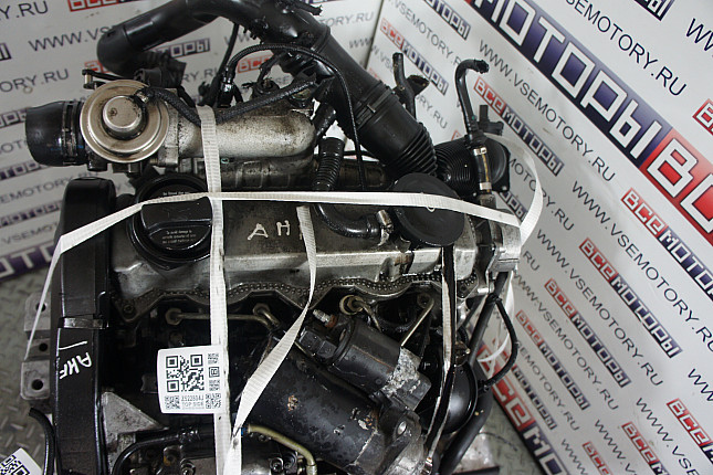Фотография контрактного двигателя сверху VW AHF