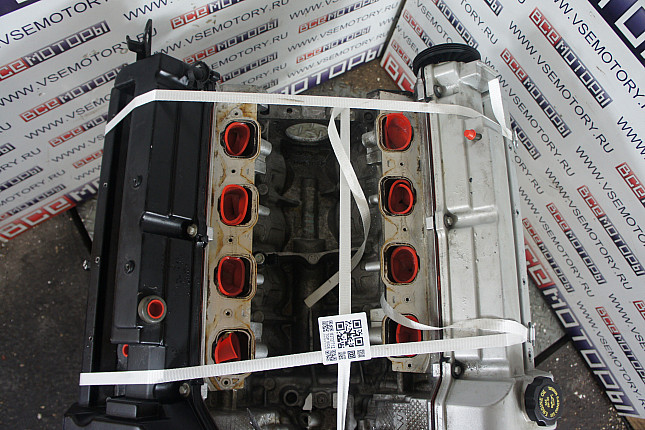 Фотография контрактного двигателя сверху CADILLAC L37
