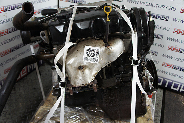 Двигатель вид с боку HYUNDAI G6AT