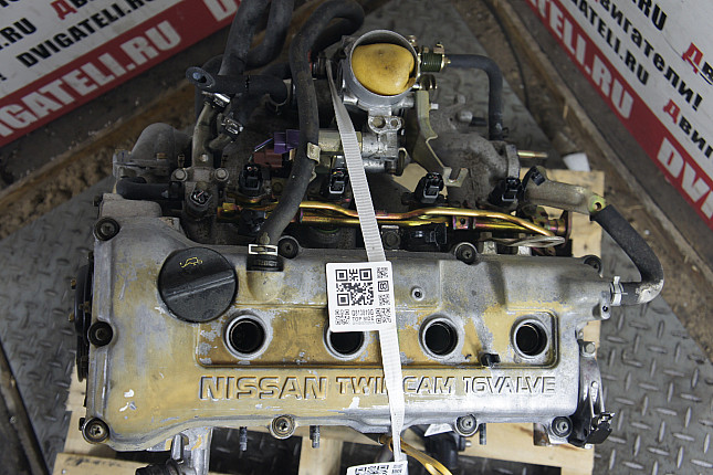 Фотография контрактного двигателя сверху Nissan GA14DE 