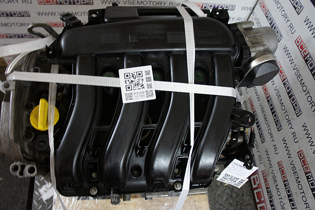 Фотография контрактного двигателя сверху RENAULT K4MD812