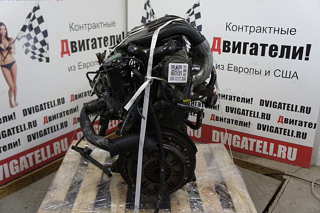 Двигатель вид с боку Citroen WJY (DW8B)