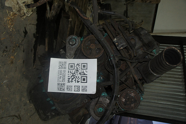 Двигатель вид с боку SCANIA DT 12.02