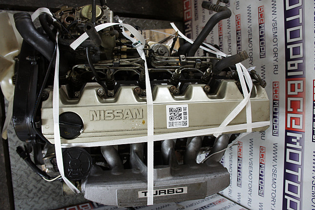 Фотография контрактного двигателя сверху NISSAN RD28T