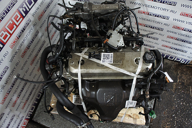 Фотография контрактного двигателя сверху HONDA F20A4