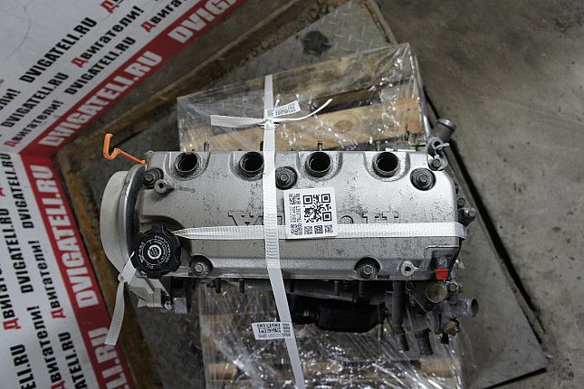 Фотография контрактного двигателя сверху Honda D15Z6