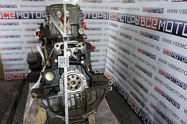Двигатель вид с боку NISSAN ZD30DDTi