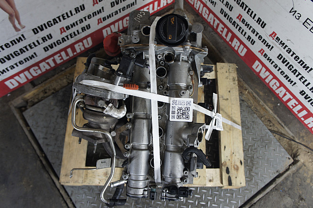 Фотография контрактного двигателя сверху VW CAVD