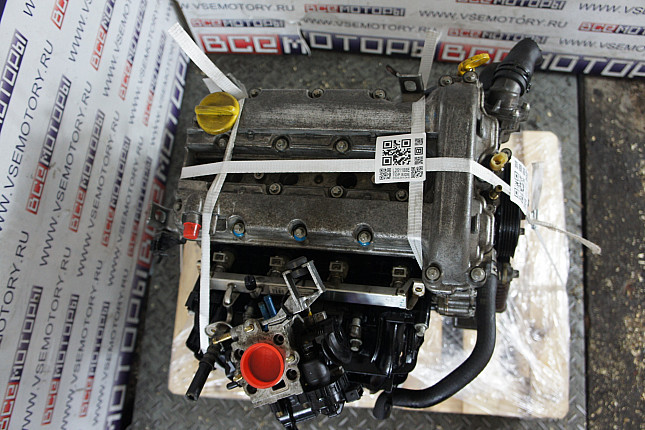 Фотография контрактного двигателя сверху OPEL X 12 XE