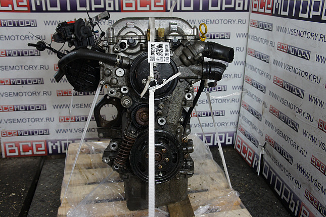 Двигатель вид с боку OPEL X 12 XE