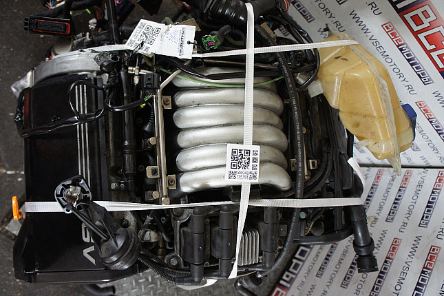 Фотография контрактного двигателя сверху AUDI ARJ
