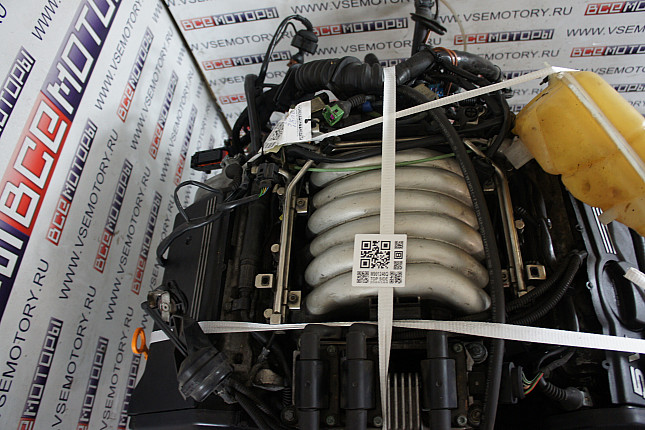 Фотография контрактного двигателя сверху AUDI ARJ
